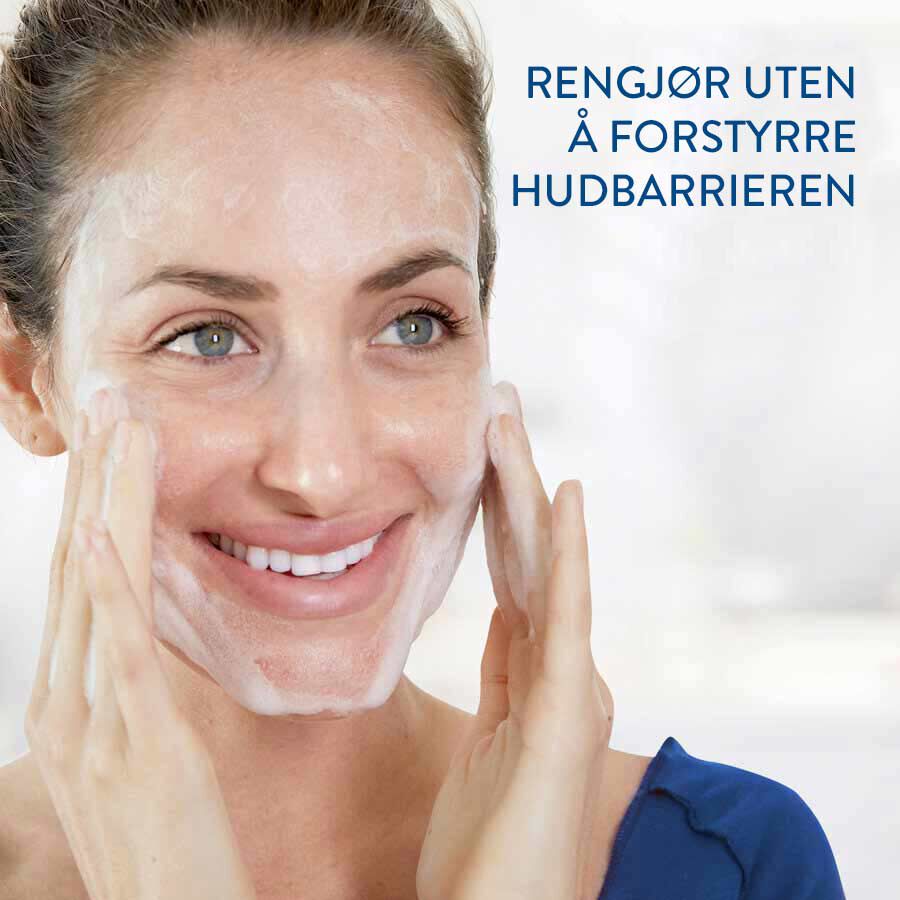 Hydrating Foaming Cream Cleanser